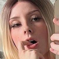 damania Nude