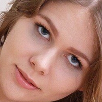 Sarah Evelina Nude
