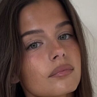 Stephanie Mandich Nude